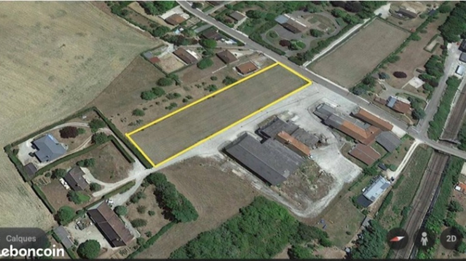 Terrain constructible de 3342m2 à Lézinnes