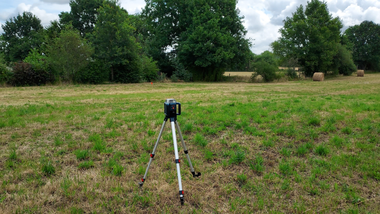 Terrain constructible de 399m2 à Val-d'Izé