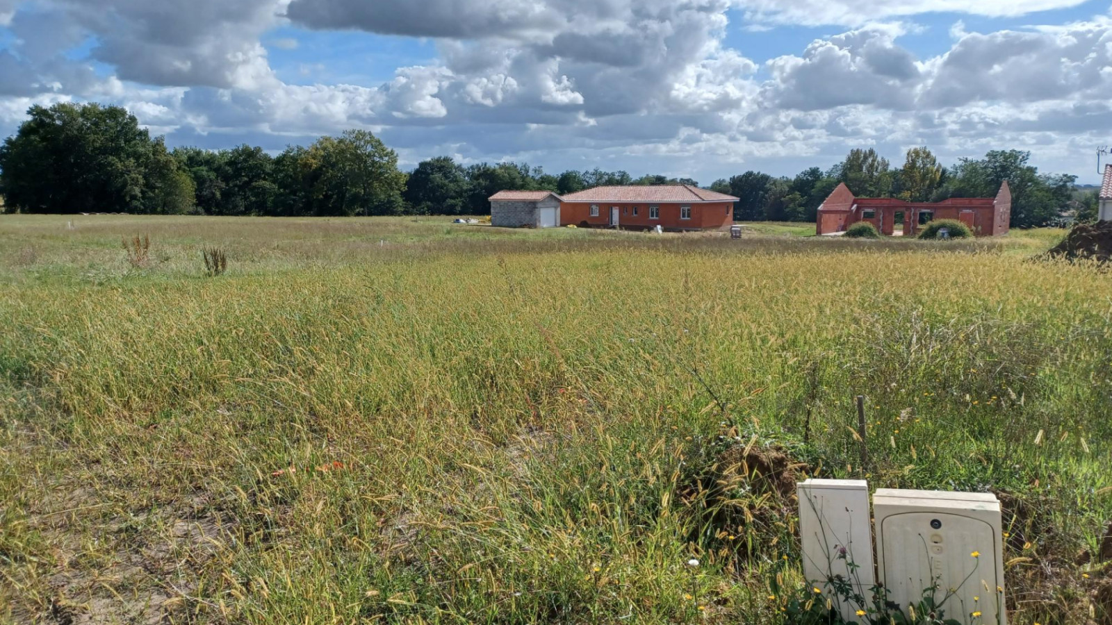 Terrain constructible de 945m2 à Sort-en-Chalosse