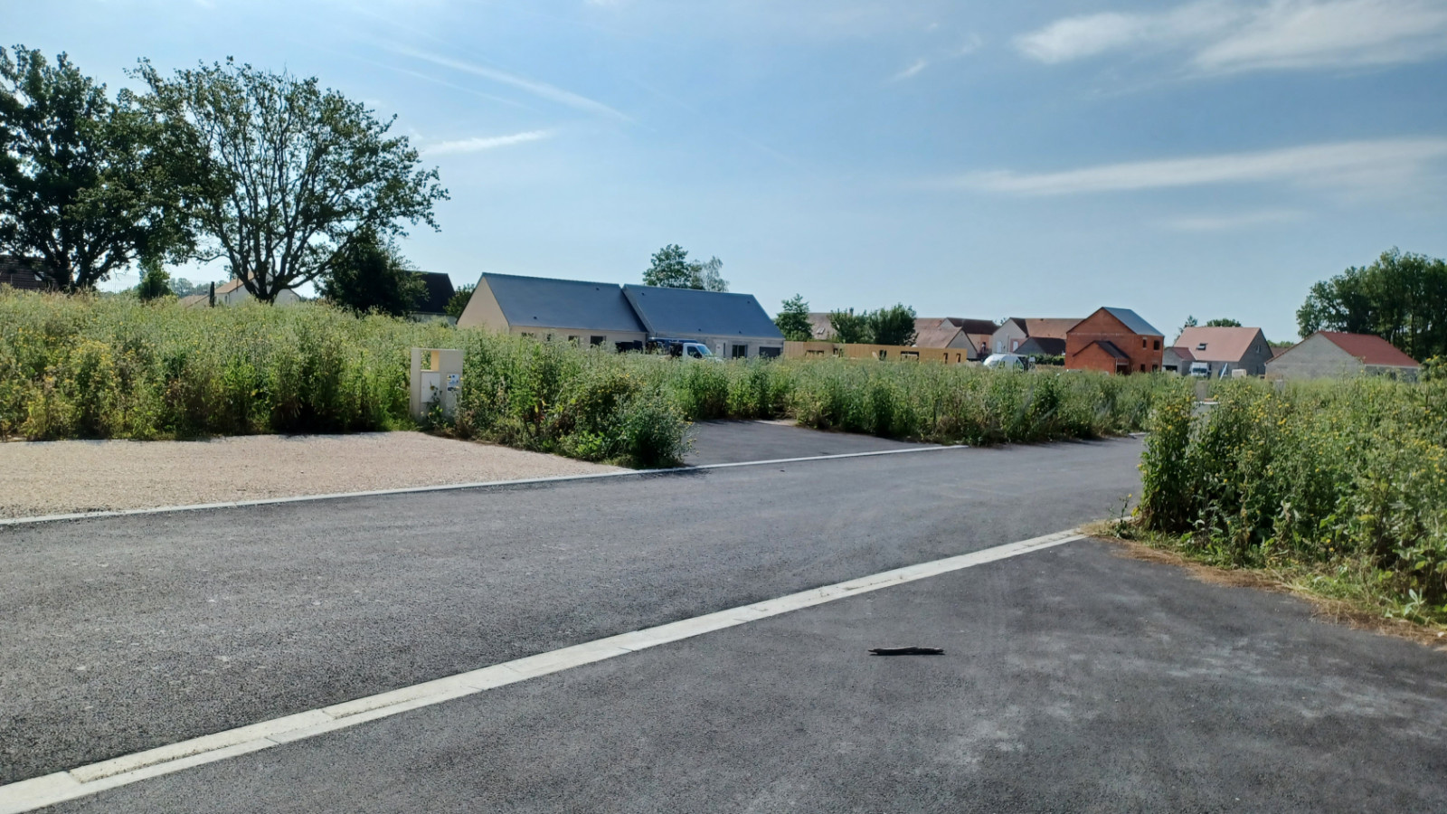 Terrain constructible de 542m2 à Traînou