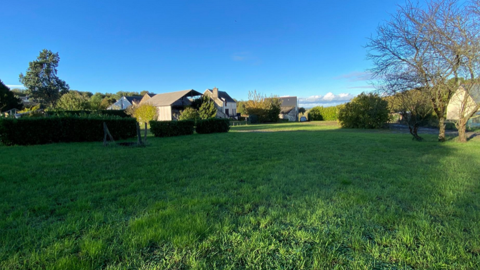 Terrain constructible de 2330m2 à Saumur