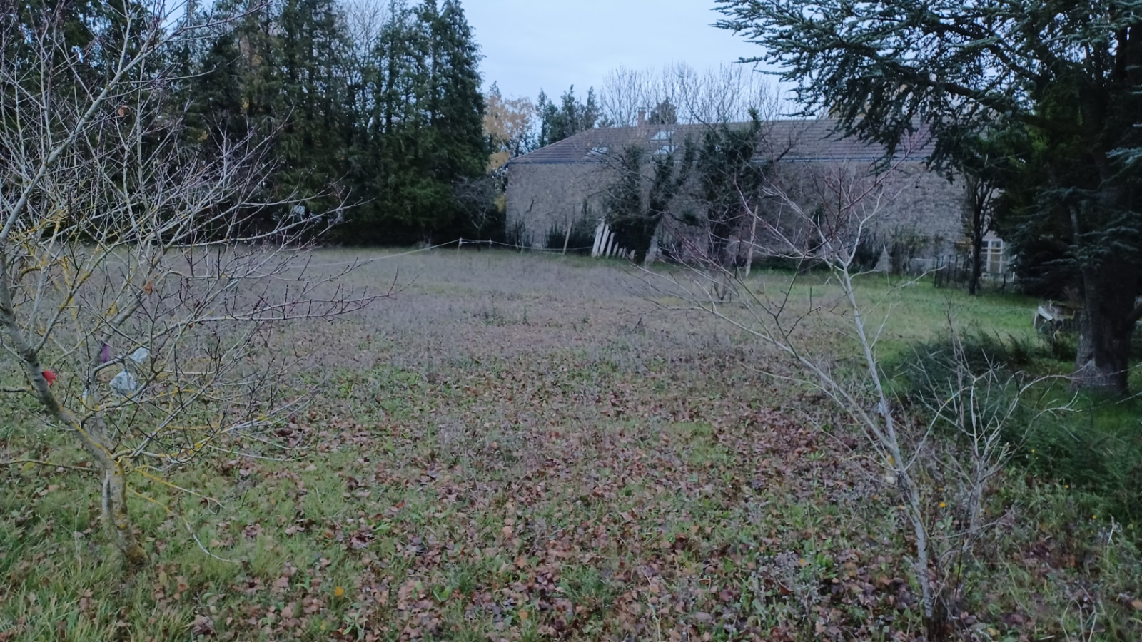 Terrain constructible de 600m2 à Bouzonville-aux-Bois