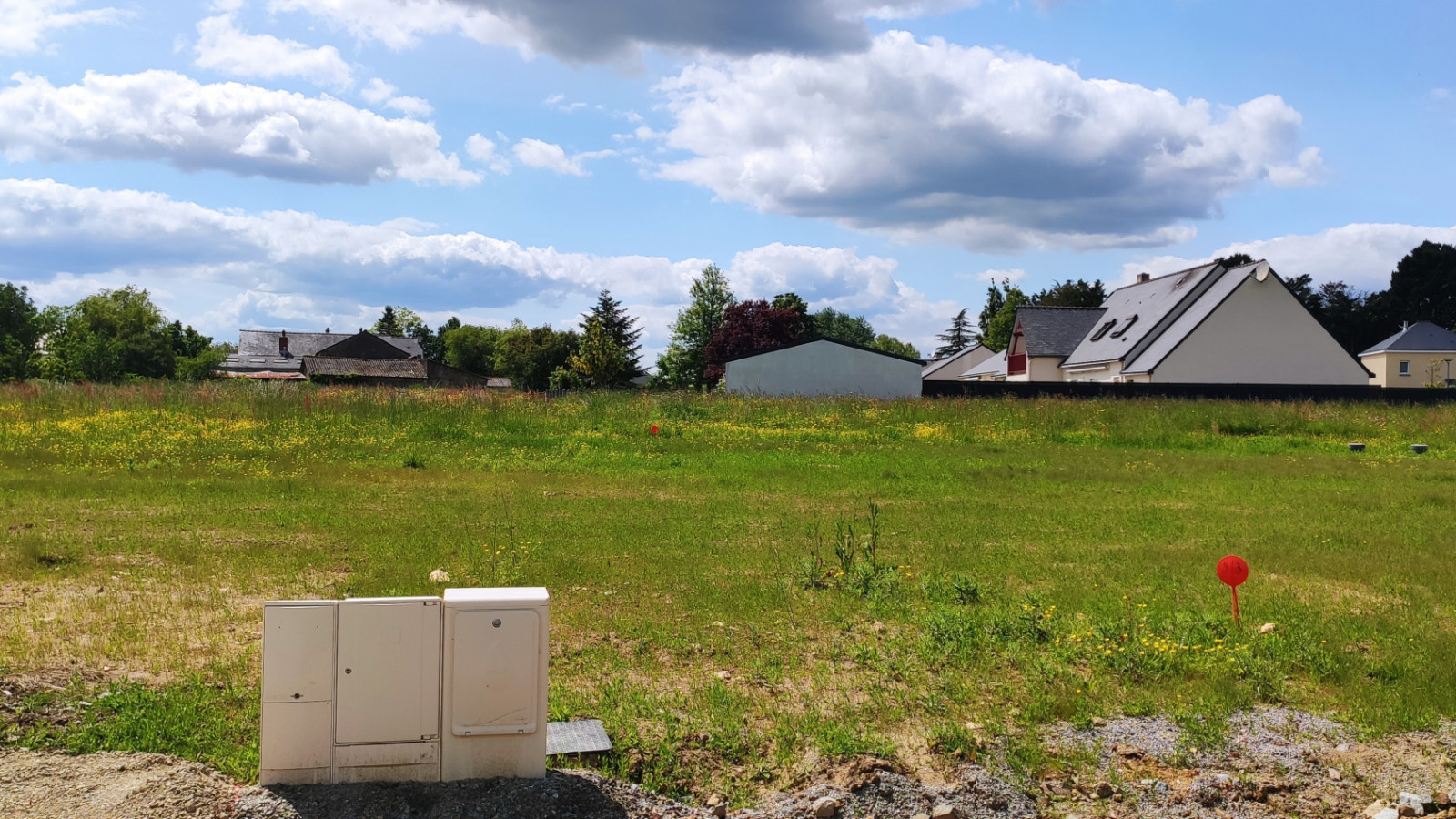 Terrain constructible de 355m2 à Saint-Mars-du-Désert