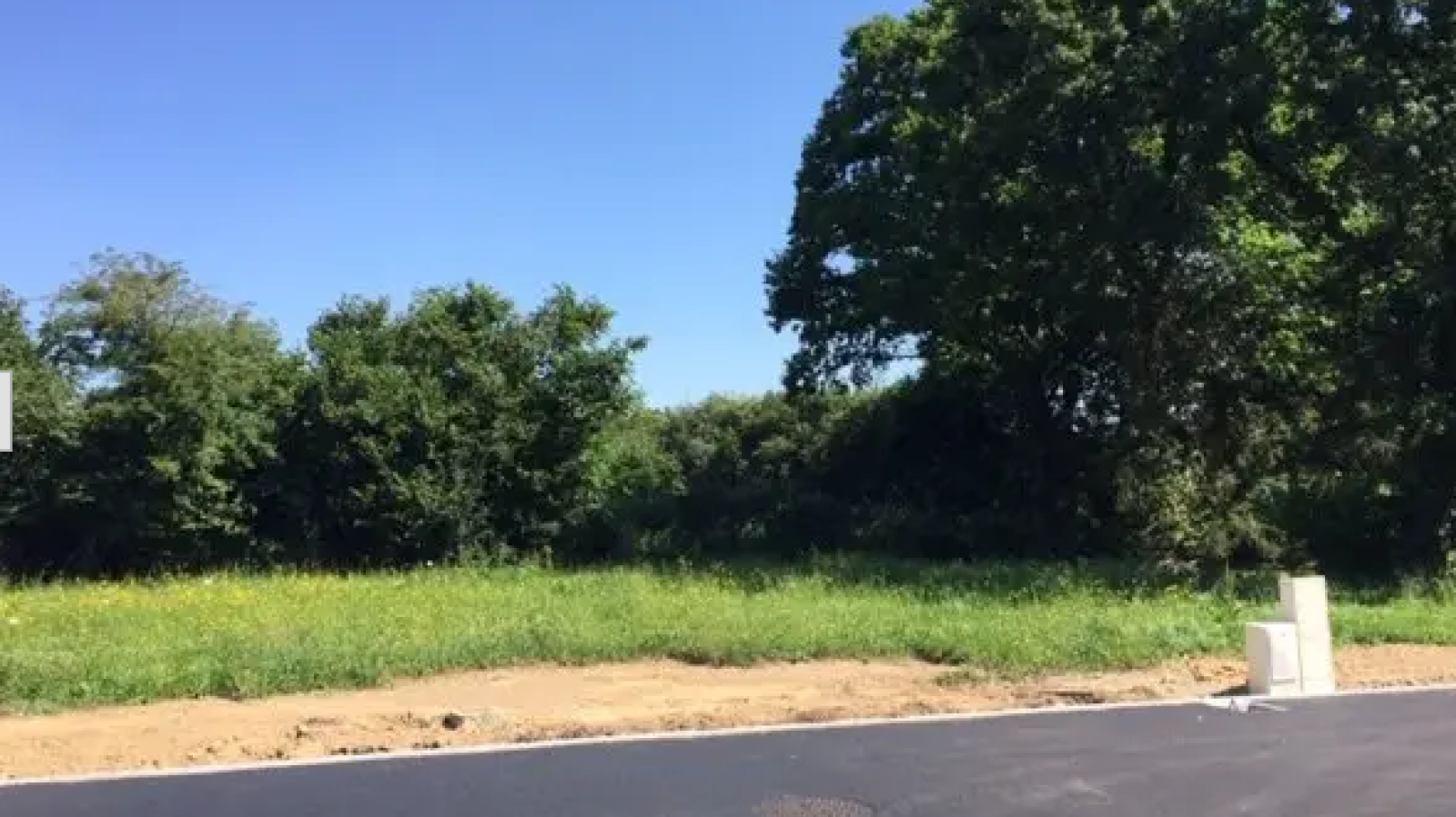 Terrain constructible de 410m2 à Saint-Hilaire-de-Clisson