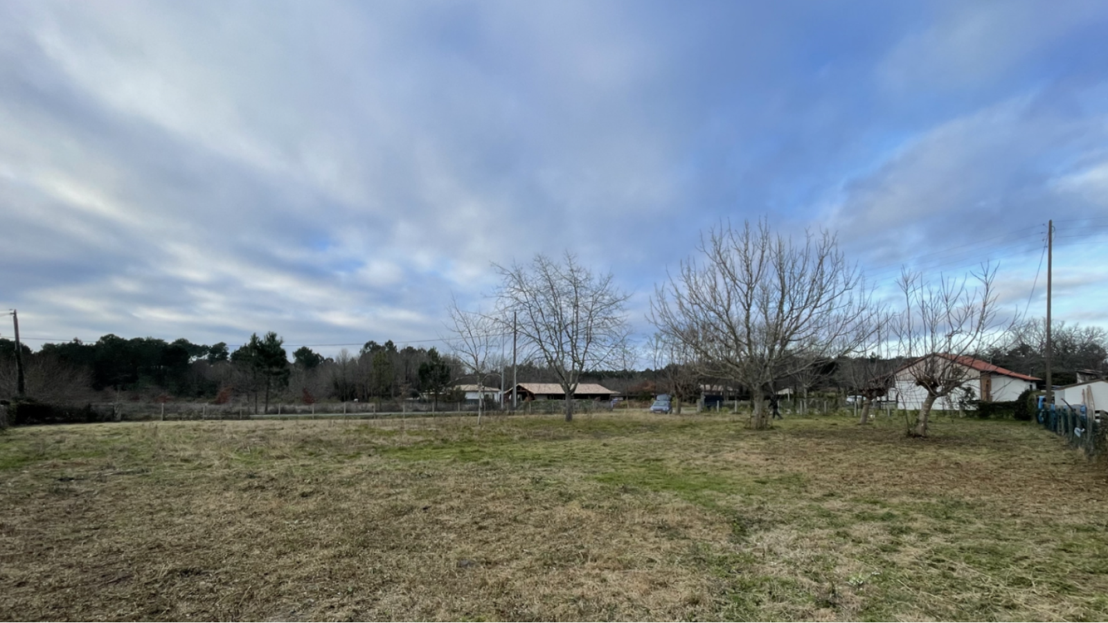 Terrain constructible de 1400m2 à Bazas