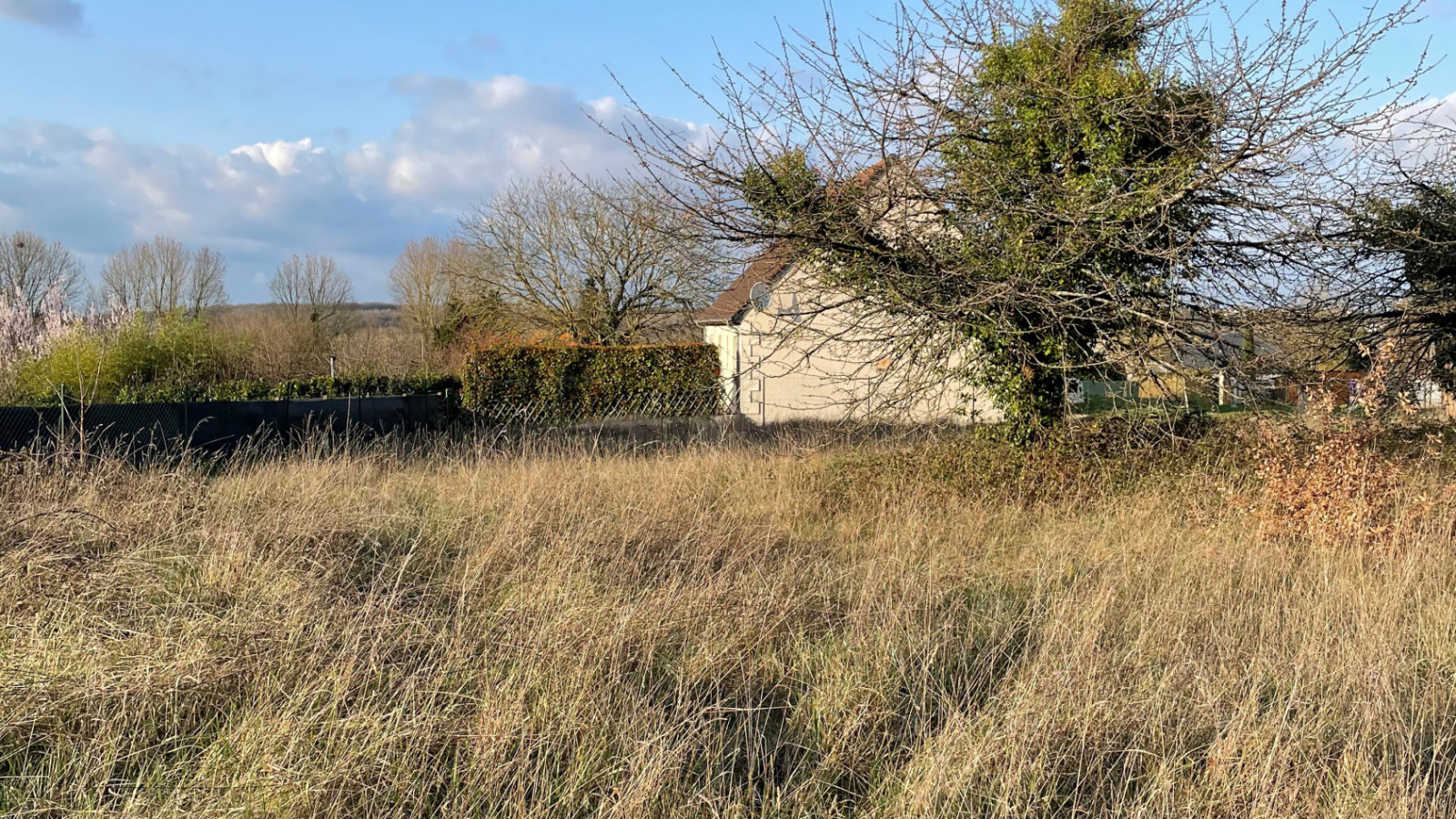 Terrain constructible de 511m2 à La Croix-en-Touraine