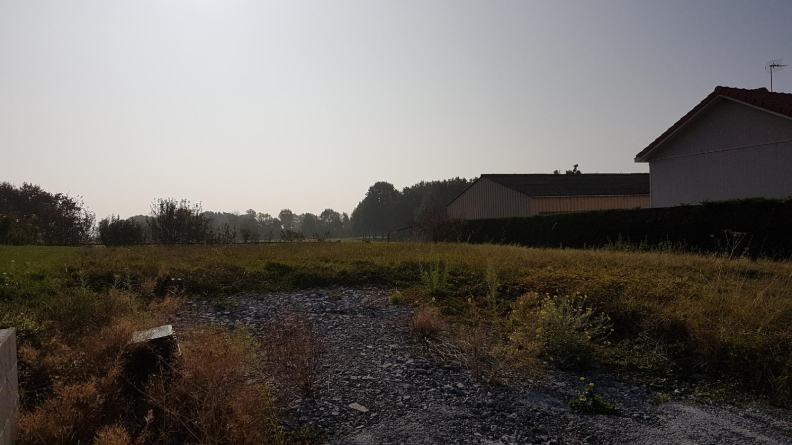 Terrain constructible de 300m2 à Teillé