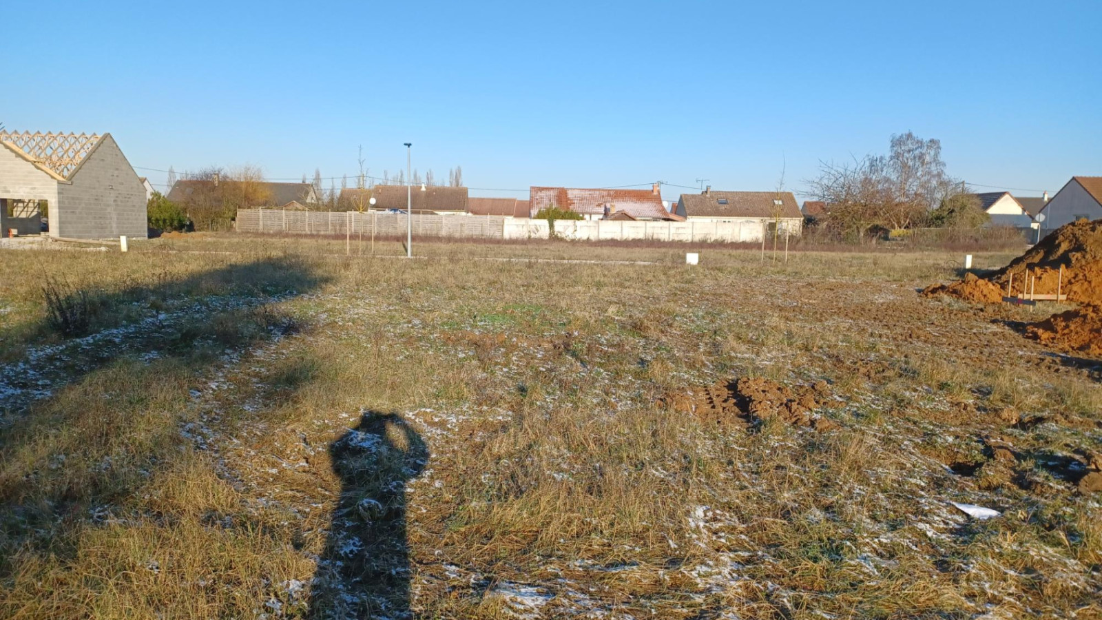 Terrain constructible de 581m2 à Bricy