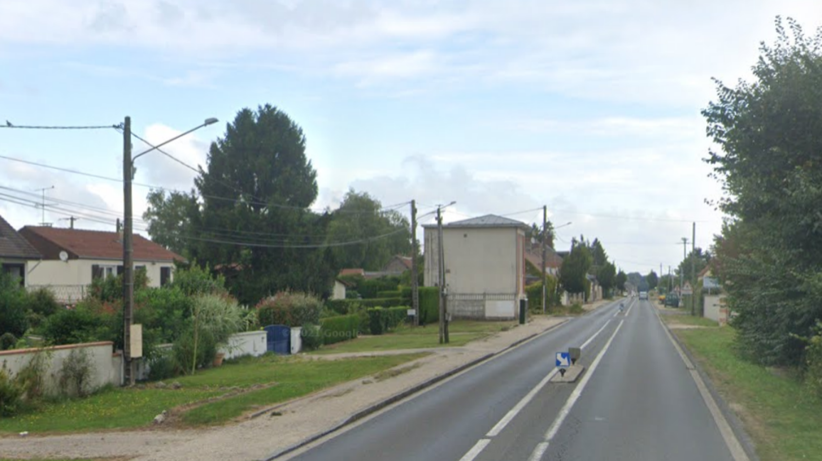 Terrain constructible de 400m2 à Saint-Lyé-la-Forêt