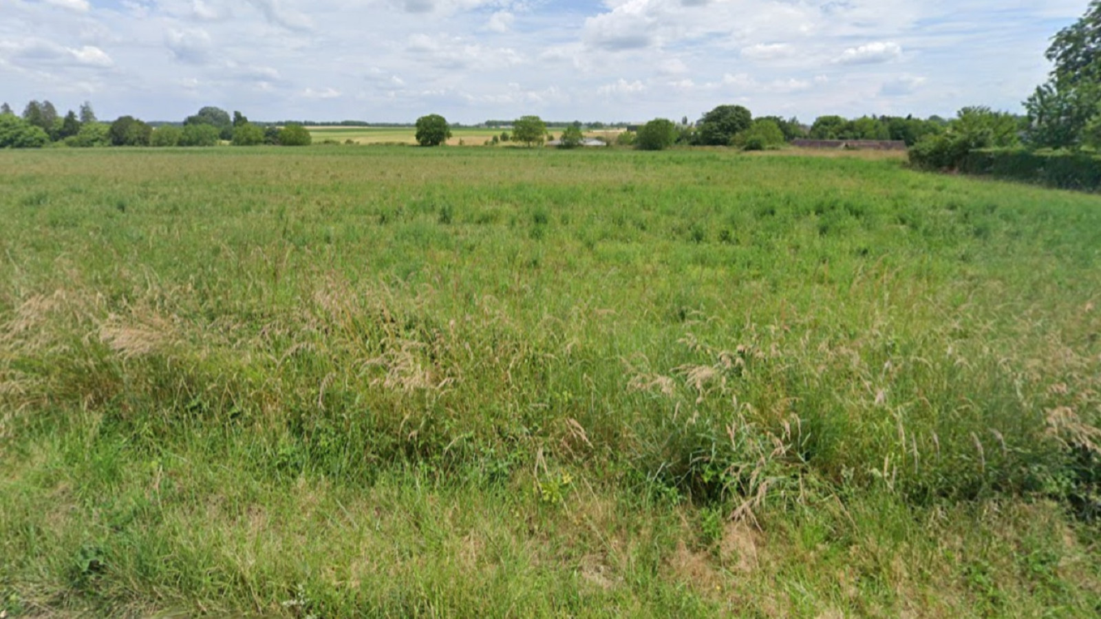 Terrain constructible de 750m2 à Saint-Pierre-de-Maillé